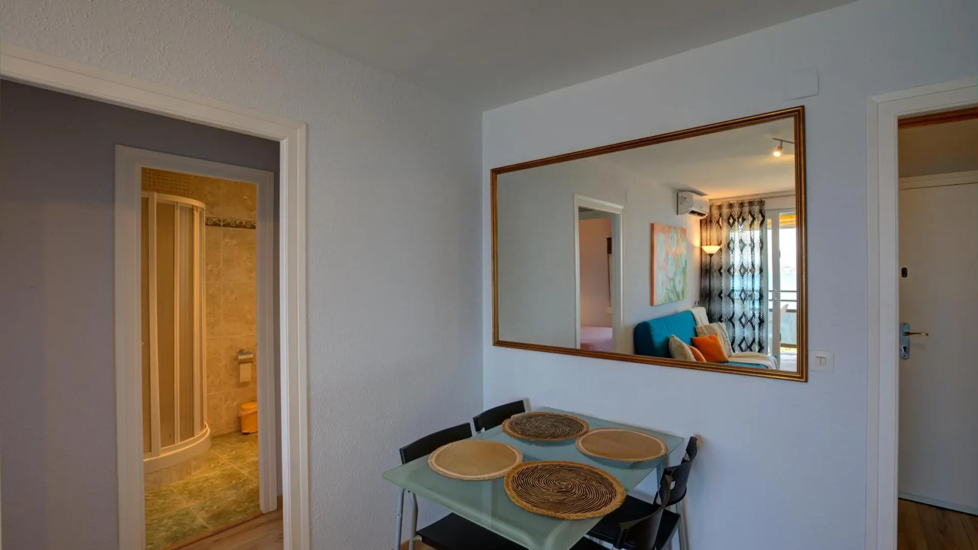 Mediterranean Way - Cye Apartment Salou 0*,